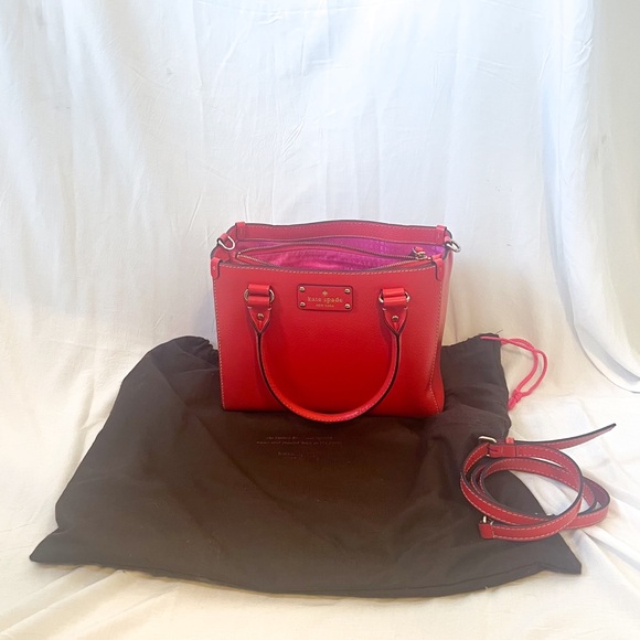 Kate Spade Wellesley Small Quinn Crossbody Bag - Picture 3 of 9